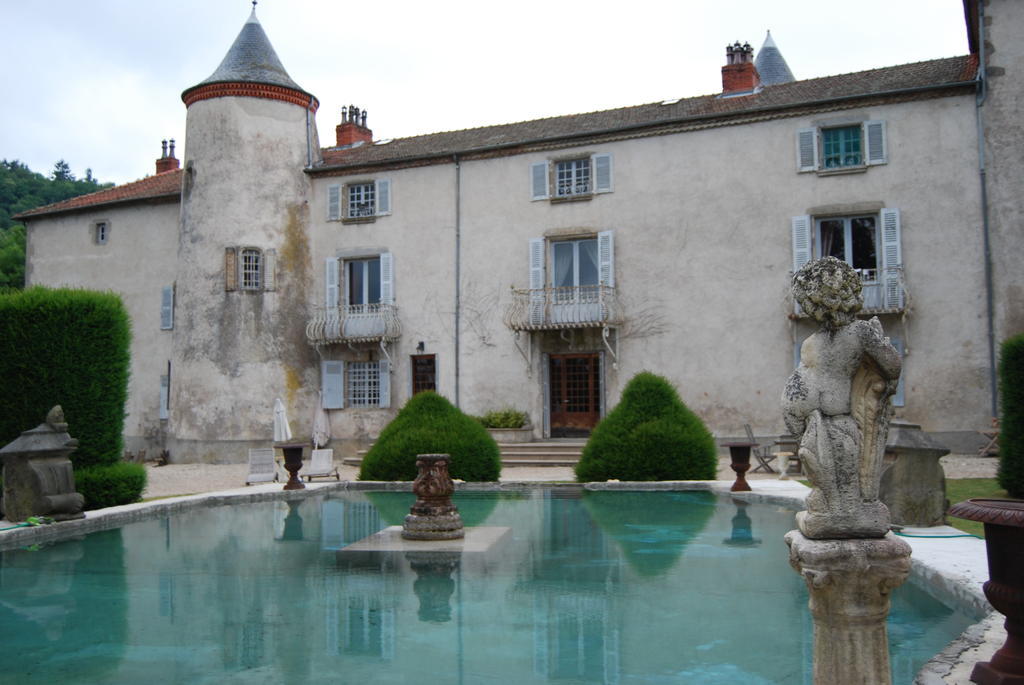 Chateau De Chantelauze Olliergues Exteriér fotografie